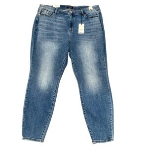 Judy Blue mid rise vintage skinny jeans medium wash size 24W stretch denim